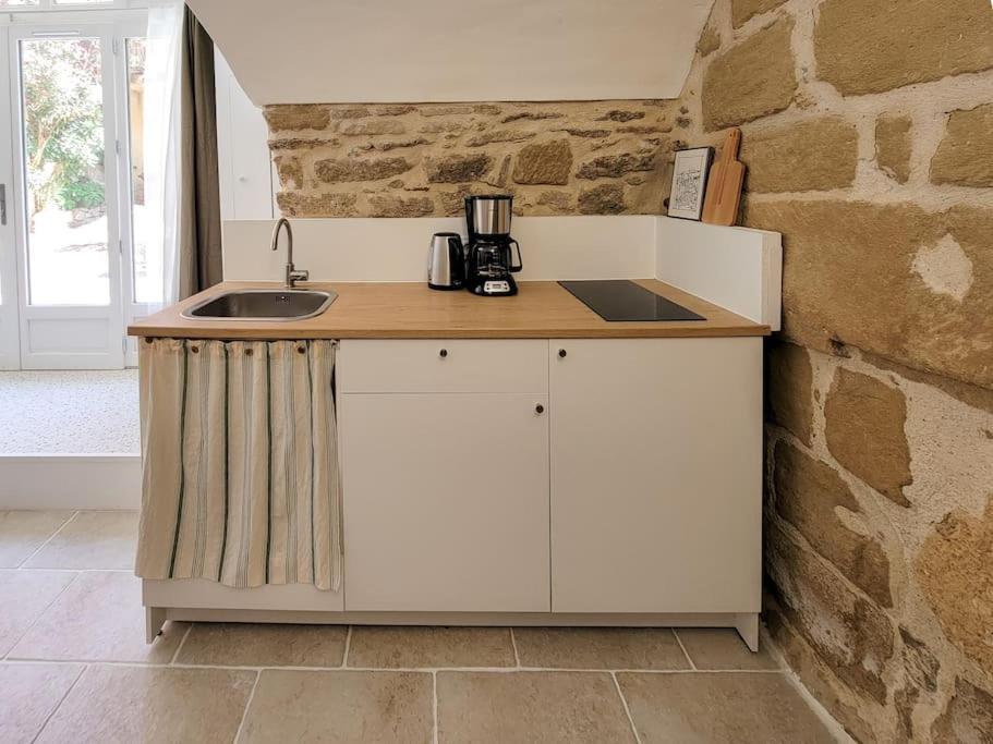Studio Spacieux De Caractere Montaren-et-Saint-Médiers Eksteriør bilde